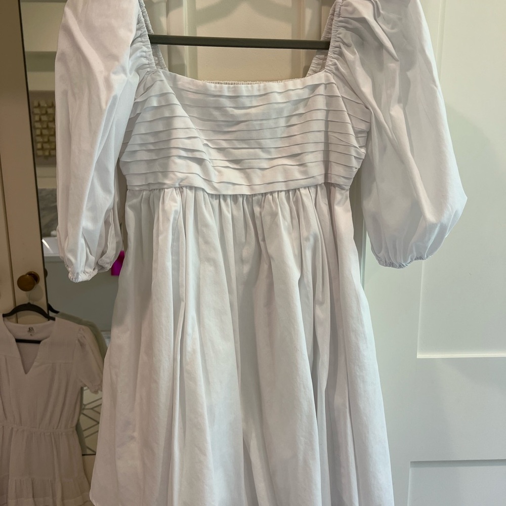 Abercrombie & Fitch White Mini Dress with Puff Sleeves and Square Neck